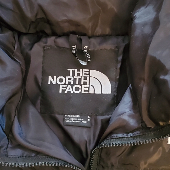 North Face puffer jacket size men's medium - Picture 2 of 3